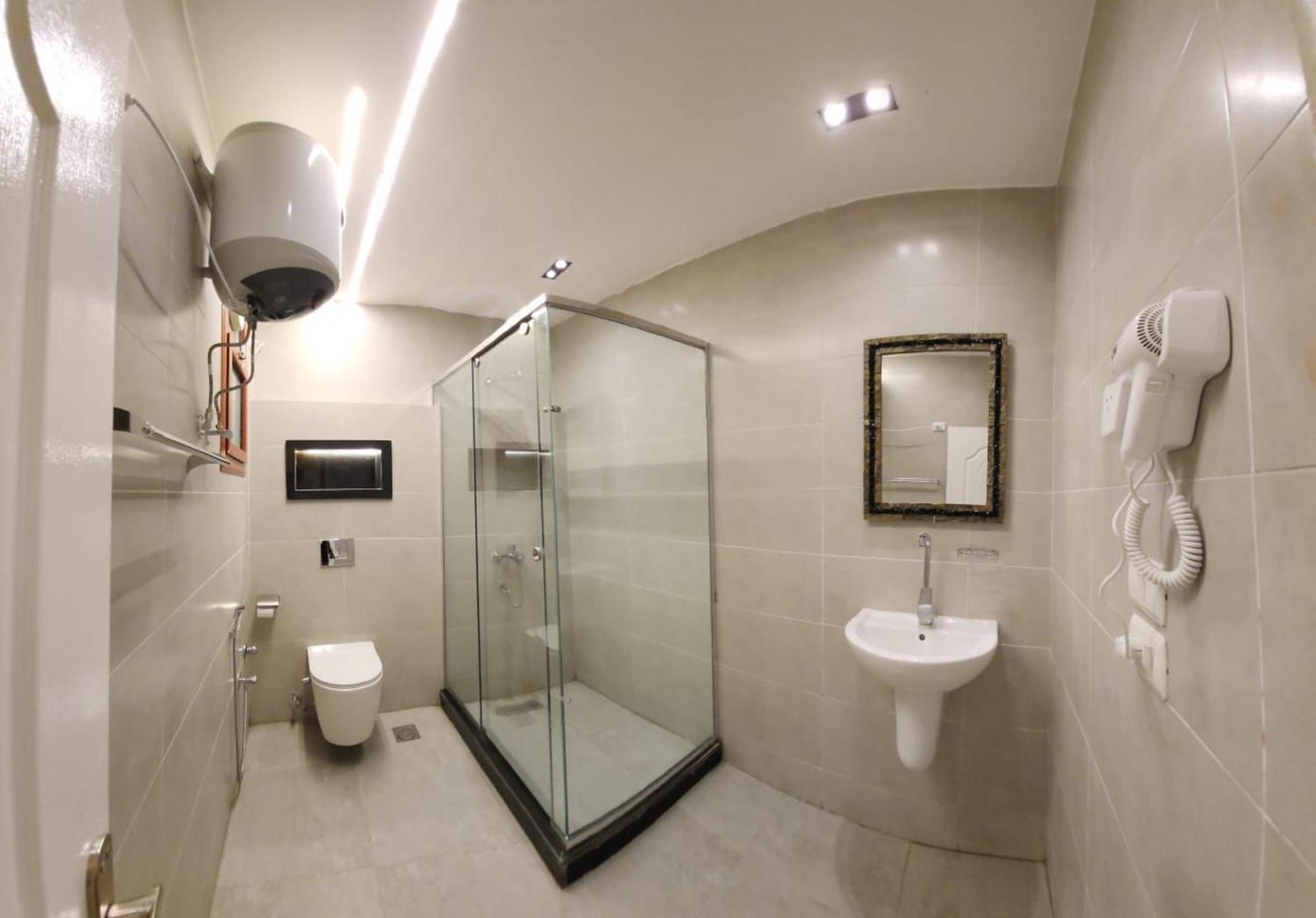 Wa Set Luxor Apartment Ngoại thất bức ảnh